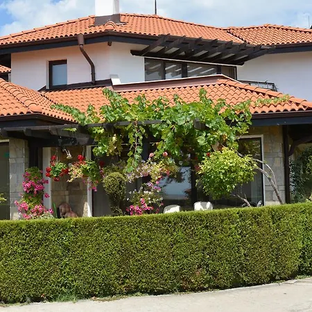 Bay View Apartment- Kosharitsa